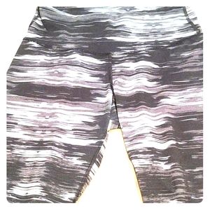 Gray active leggings